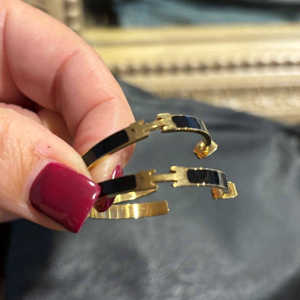 H earrings